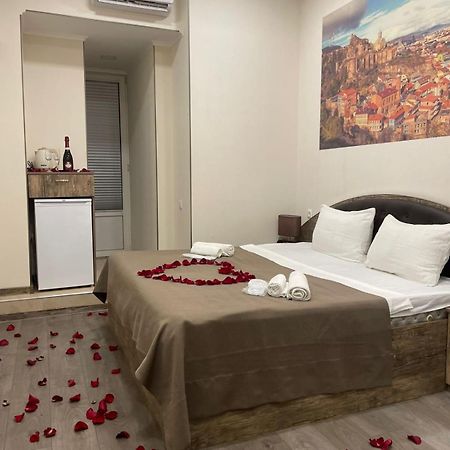 Sweet Rooms Inn Tbilisi Buitenkant foto